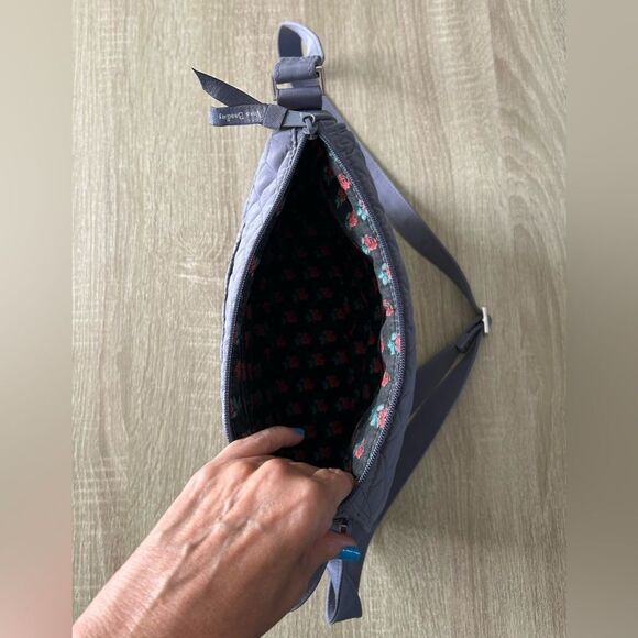 PREOWNED … VERA BRADLEY Quilted Charcoal Shoulder Bag - Picture 6 of 6